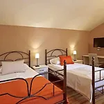 Dom wakacyjny Einzigartige Mit Salzwasserpool, Panoramablick, Bikes, Trampolin, Tischtennis